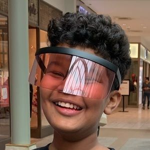 Meet your Posher, Rafi